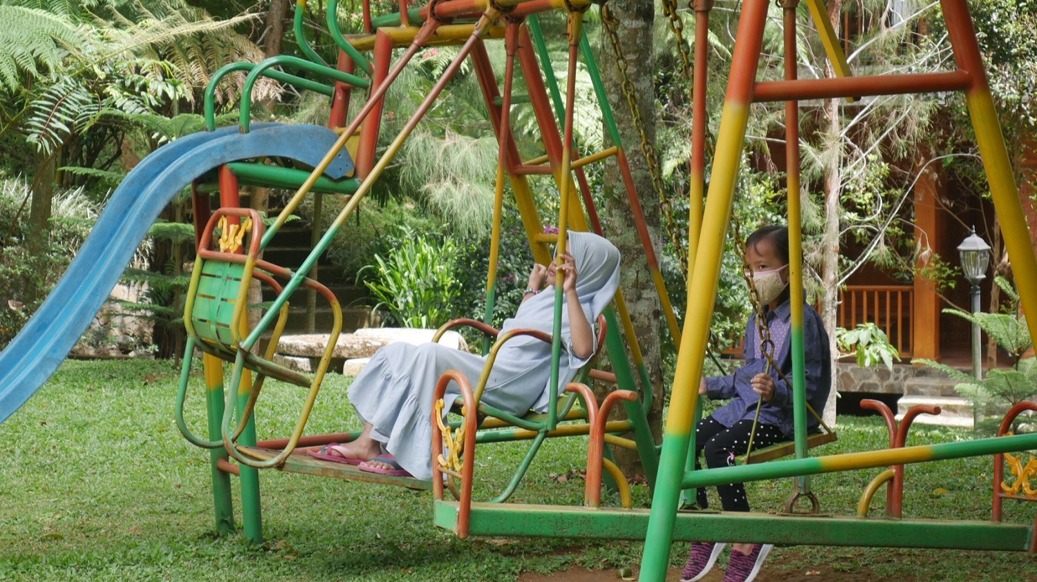 Odoo • Image and Text