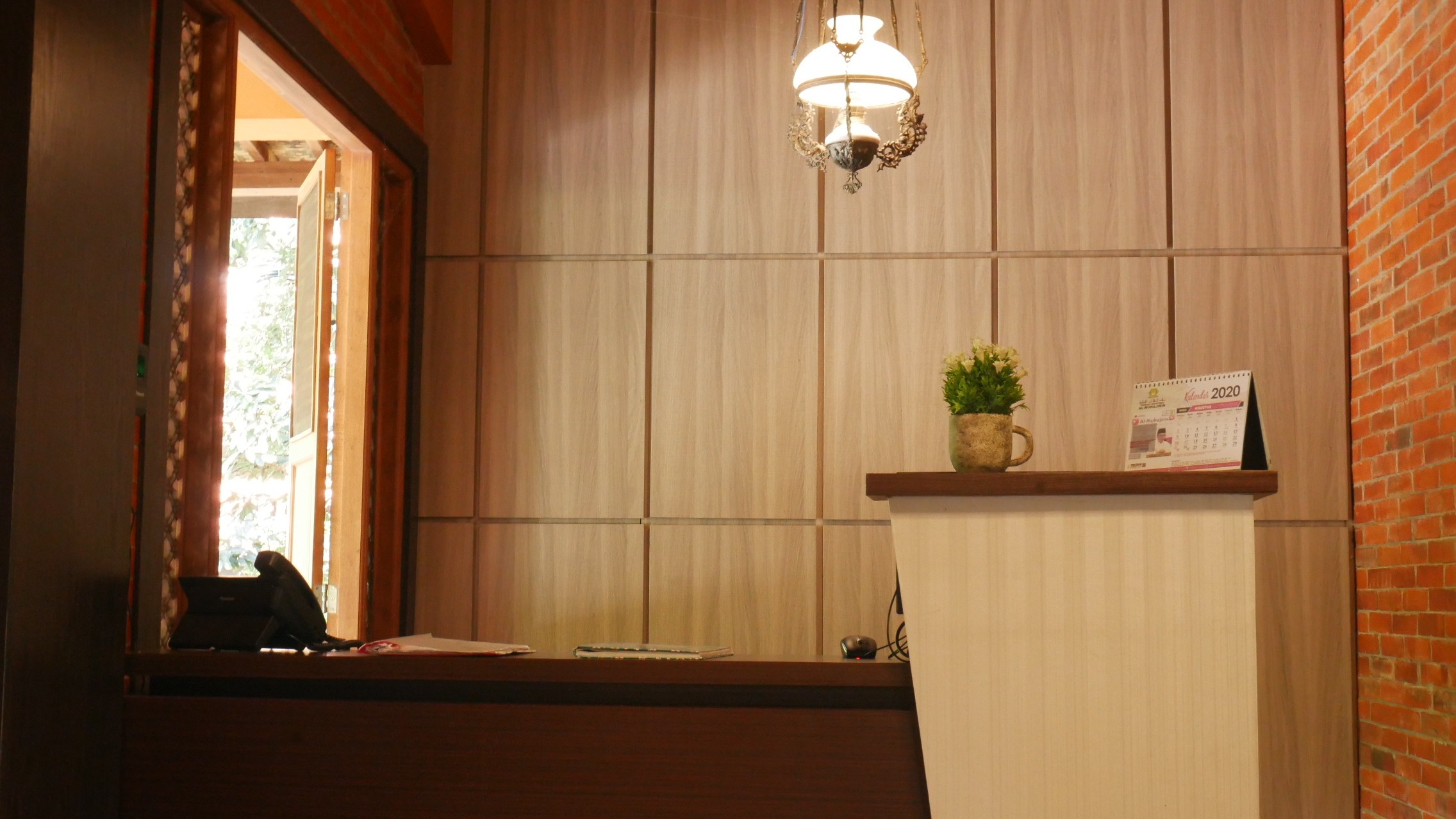 Odoo • Image and Text